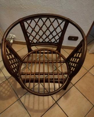 Poltroncina in legno 