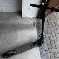 Monopattino Scooter Xiaomi M365