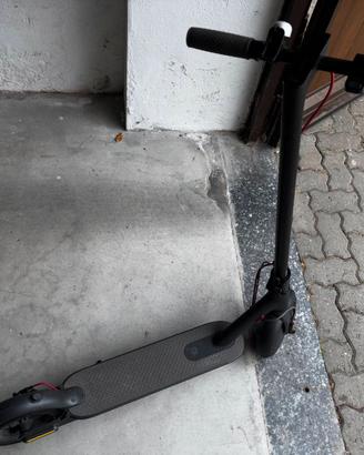 Monopattino Scooter Xiaomi M365