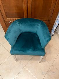 Poltroncina In Velluto Blu Ottanio
