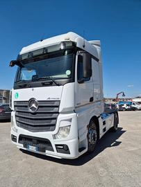 Mercedes Actros 1848