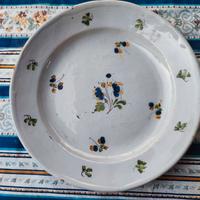 Antico piatto maiolica epoca 700 ceramica arte