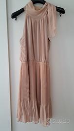 vestito con scollo americana rosa