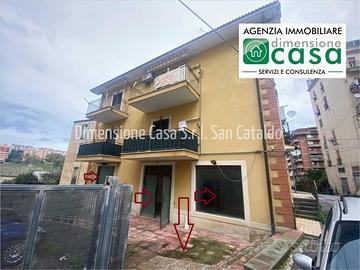 Rif.LC86|Locale commerciale Caltanissetta