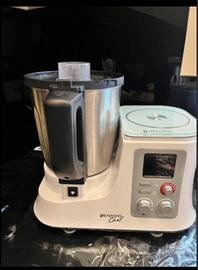 robot da cucina con cottura