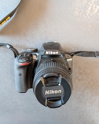 Reflex Nikon D3400 + Obiettivo 18-55mm VR