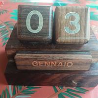 calendario da scrivania in legno vintage 
