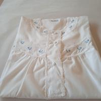 Camicia da notte fiori azzurri ricamati