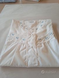 Camicia da notte fiori azzurri ricamati