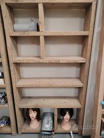 Liberi scaffale in legno