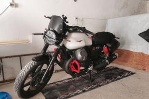MOTO GUZZI V7 STONE TEN 2024