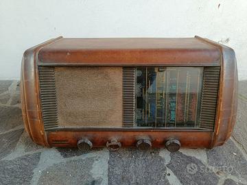 Radio d'epoca a valvole Minerva 505/4