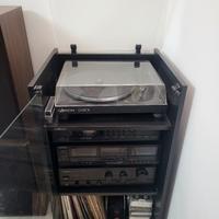 Giradischi con amplificatore e sintetizzatore 