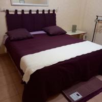 Letto matrimoniale con materasso e accessori