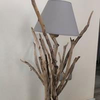 lampada legno con paralume