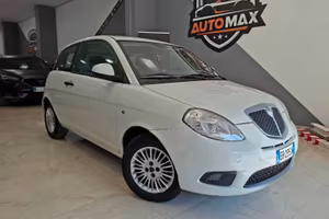 Lancia Ypsilon 1.2 60cv Argento 2010