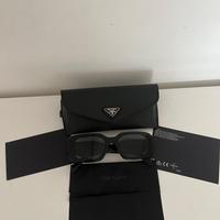 Occhiali da sole Prada neri con custodia originale