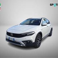 FIAT Tipo 1.5 Hybrid DCT 5 porte Cross