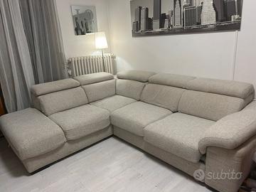 Divano poltronesofa grigio chiaro
