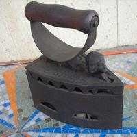 FERRO DA STIRO A BRACIERE INIZIO '900