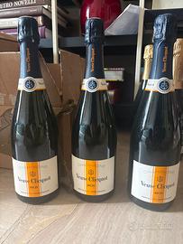 CHAMPAGNE VEUVE RICH