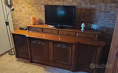 Credenza buffet classica in legno massiccio 