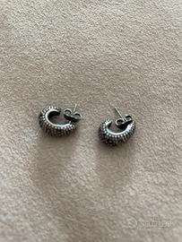 Orecchini con pietre