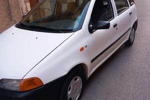 Punto benzina 5 porte