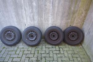 Gomme seminuove + cerchi 155/80 R13 per Panda