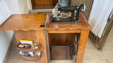 Macchina da cucire vintage