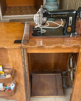 Macchina da cucire vintage