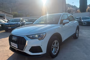 Audi Q3 35 TDI quattro S tronic Business