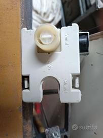 Lavastoviglie Whirlpool - elettrovalvola