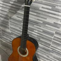 Chitarra Clifton con rivestimento