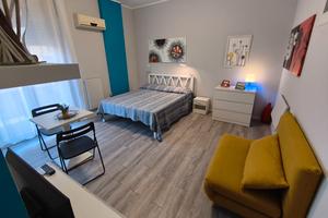 Monovano cavour centro 300 metri Massimo