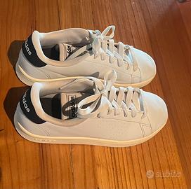 Sneakers Adidas bambino 35 e 1/2