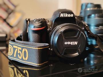 Kit Nikon D 750 con ottiche e flash