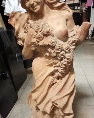 statua  la Dea della bellezza 