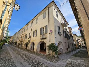 Stabile-Palazzo a Priero