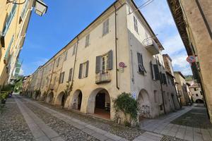 Stabile-Palazzo a Priero