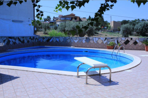 Villetta con piscina ultimi giorni disponibili