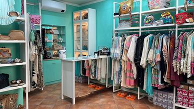 Attività commerciale centrale Sperlonga