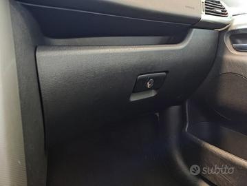 Cassetto portaoggetti PEUGEOT 207 del 2007