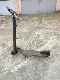 Monopattino Ninebot es2 