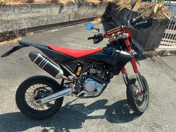 Fantic motard 125 4t Casa