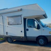 Camper mansardato ci