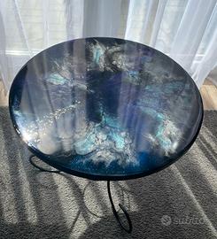 Tavolino artistico in resina epossidica 