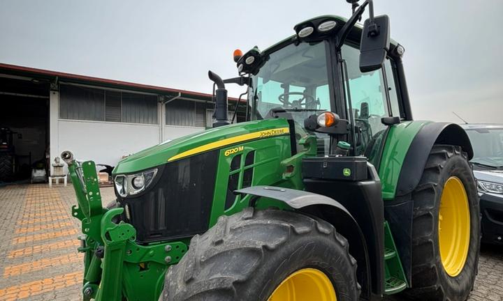 John deere 6120M