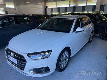 Audi A4 Avant 40 TDI quattro S tronic Business Adv