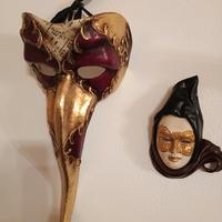 Coppia di maschere veneziane. 